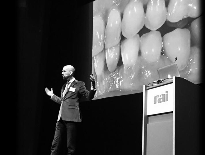 Colosseum Dental sprekers